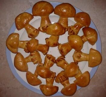 Выпечка грибы из теста