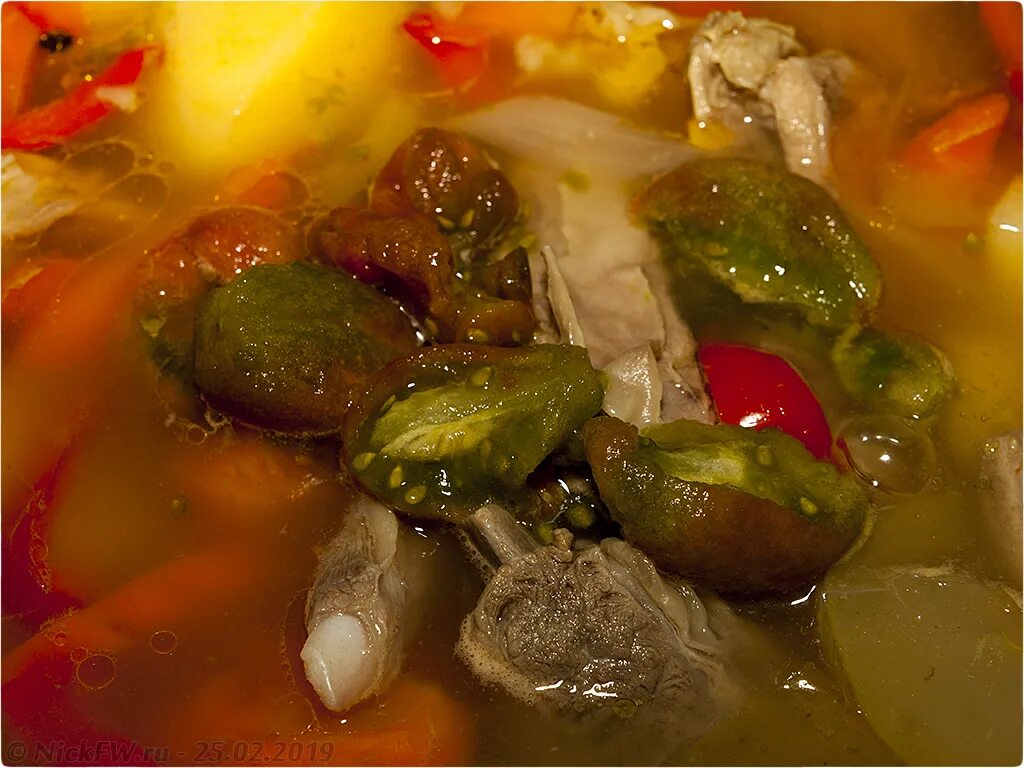 рецепт шурпы из ребрышек. шурпа из свиных ребрышек. рецепт шурпы из ребрышек. суп гайнатма. шурпа с капустой.