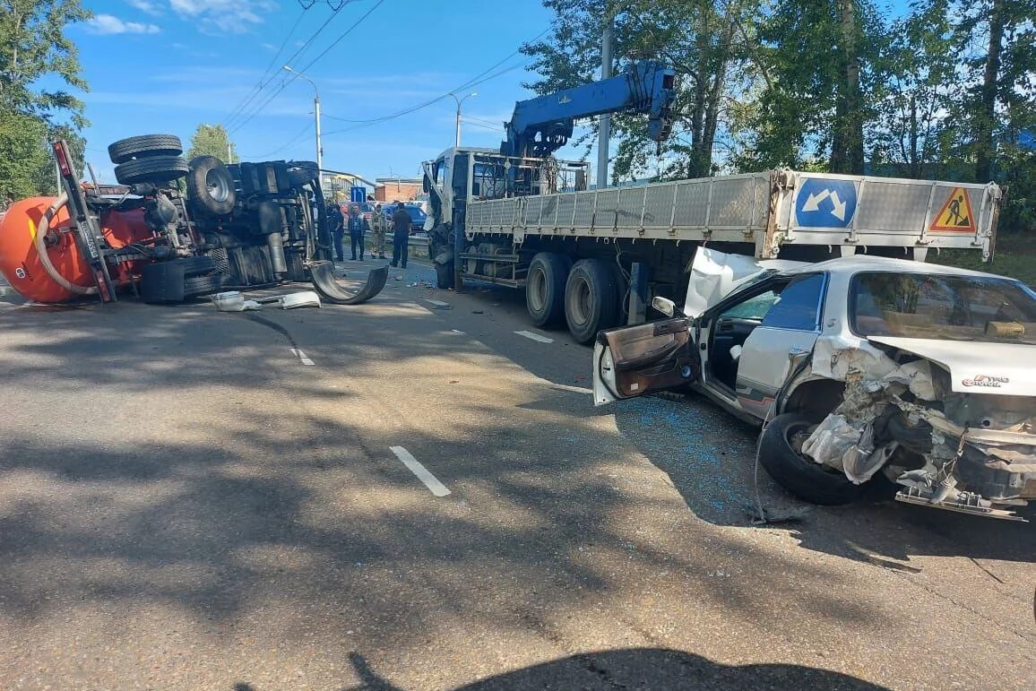 дтп nissan leaf. дорожно-транспортное происшествие. дорожно-транспортное происшествие. транспортные происшествия. новости иркутска сегодня происшествия.