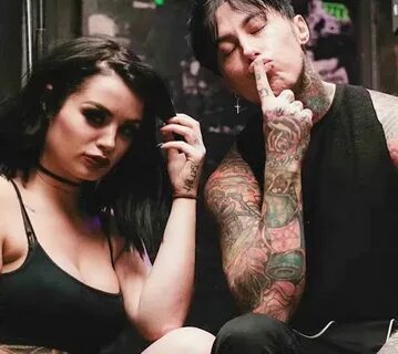 Saraya falling in reverse