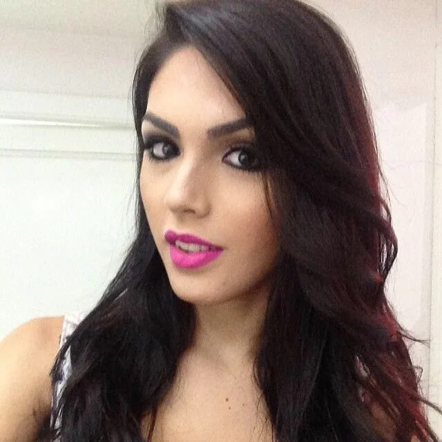 Maria eduarda транс. Зампиролли (thalita zampirolli). Maria eduarda. Evelyn bouwman слив. Красивые ts.