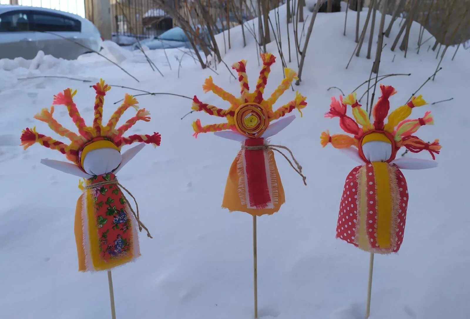 масленичная обрядовая кукла. куколка масленица. как делается чучело на масленицу. чучело на масленицу в школу. обережная кукла масленица.