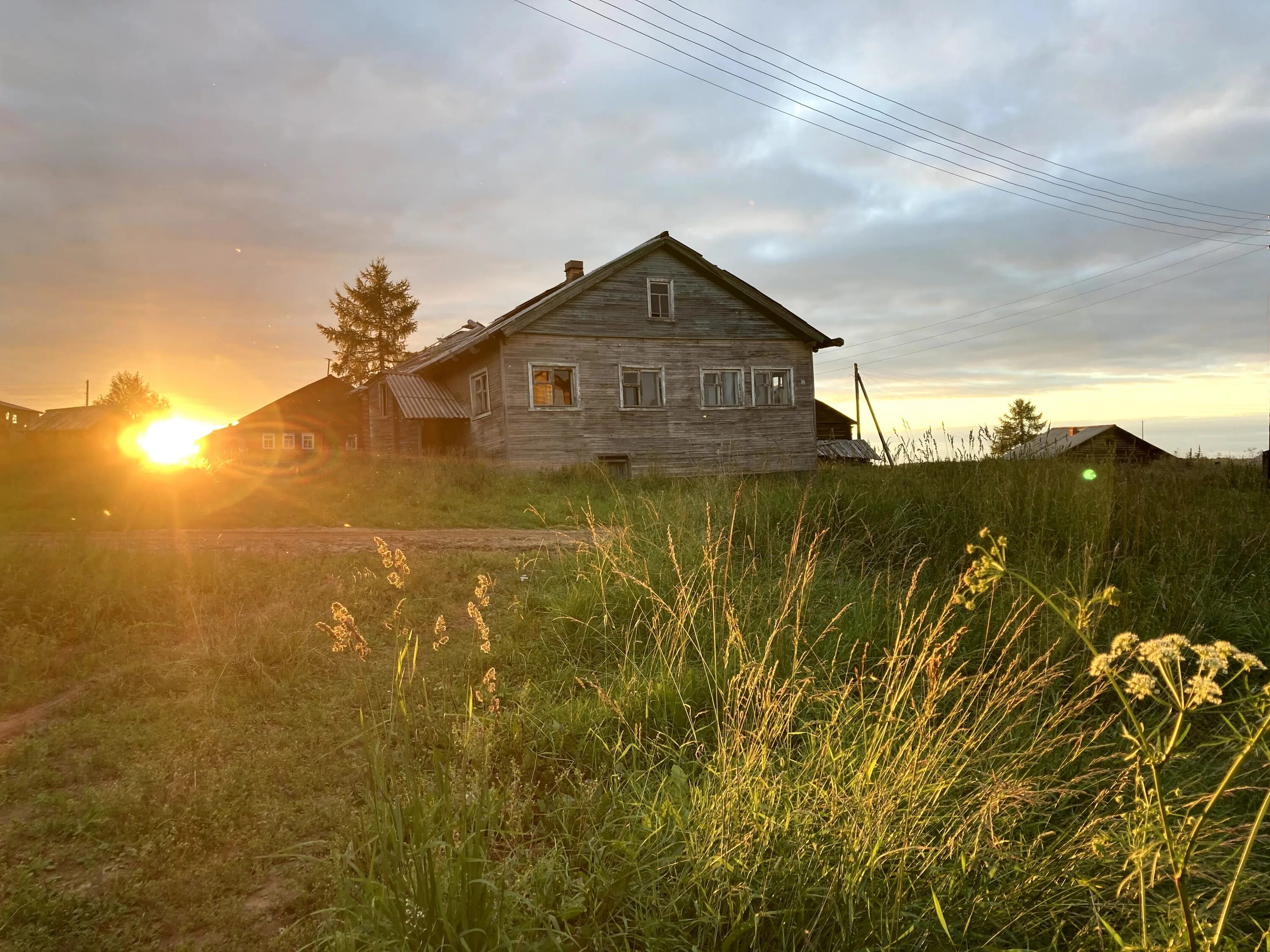 Русская живи село. Деревня Кеслома. Мезень. Поле Мезень. Красивый дом в Мезени.