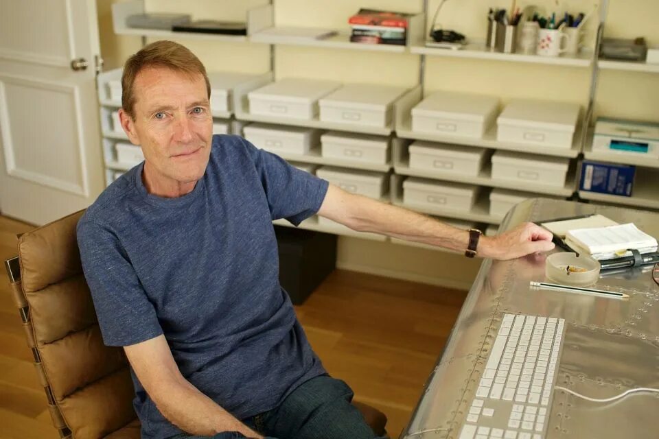 Ли Чайлд 2023. Джона Гранта математик. Lee child Guns writer. Ли Чайлд фото сейчас.