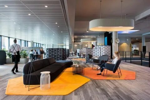 Lounge server