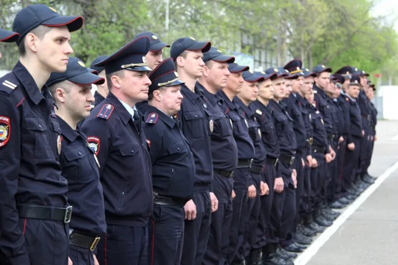 В полицию со средним профессиональным образованием