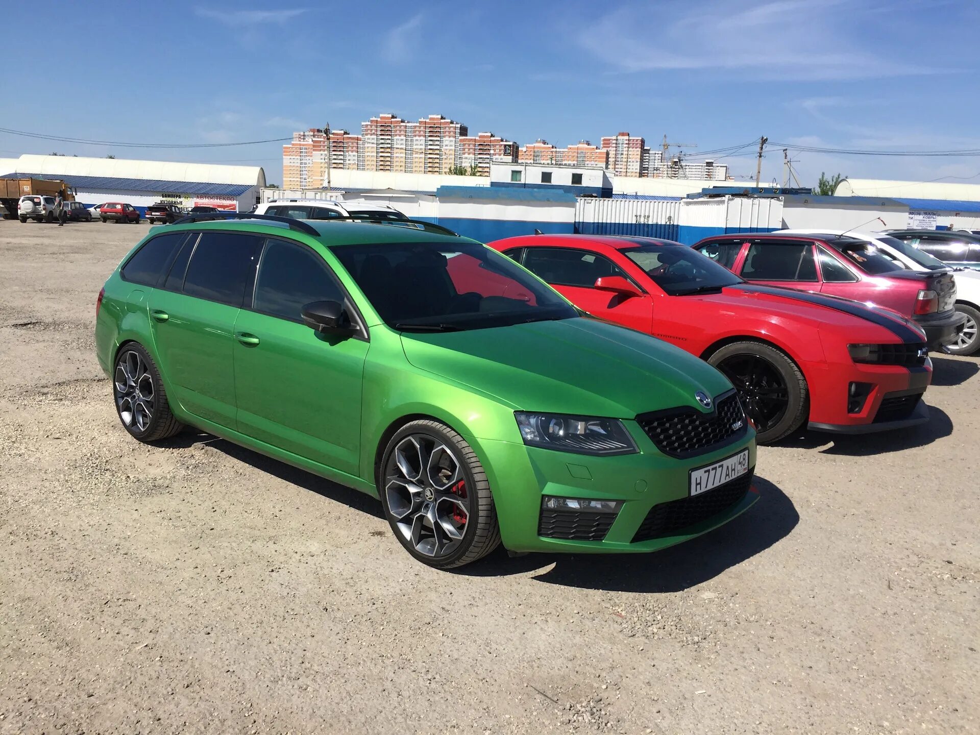 Skoda octavia rs stage 2. Skoda Octavia a7 RS Combi. Skoda Octavia a7 RS зеленая. Škoda Octavia RS a7.