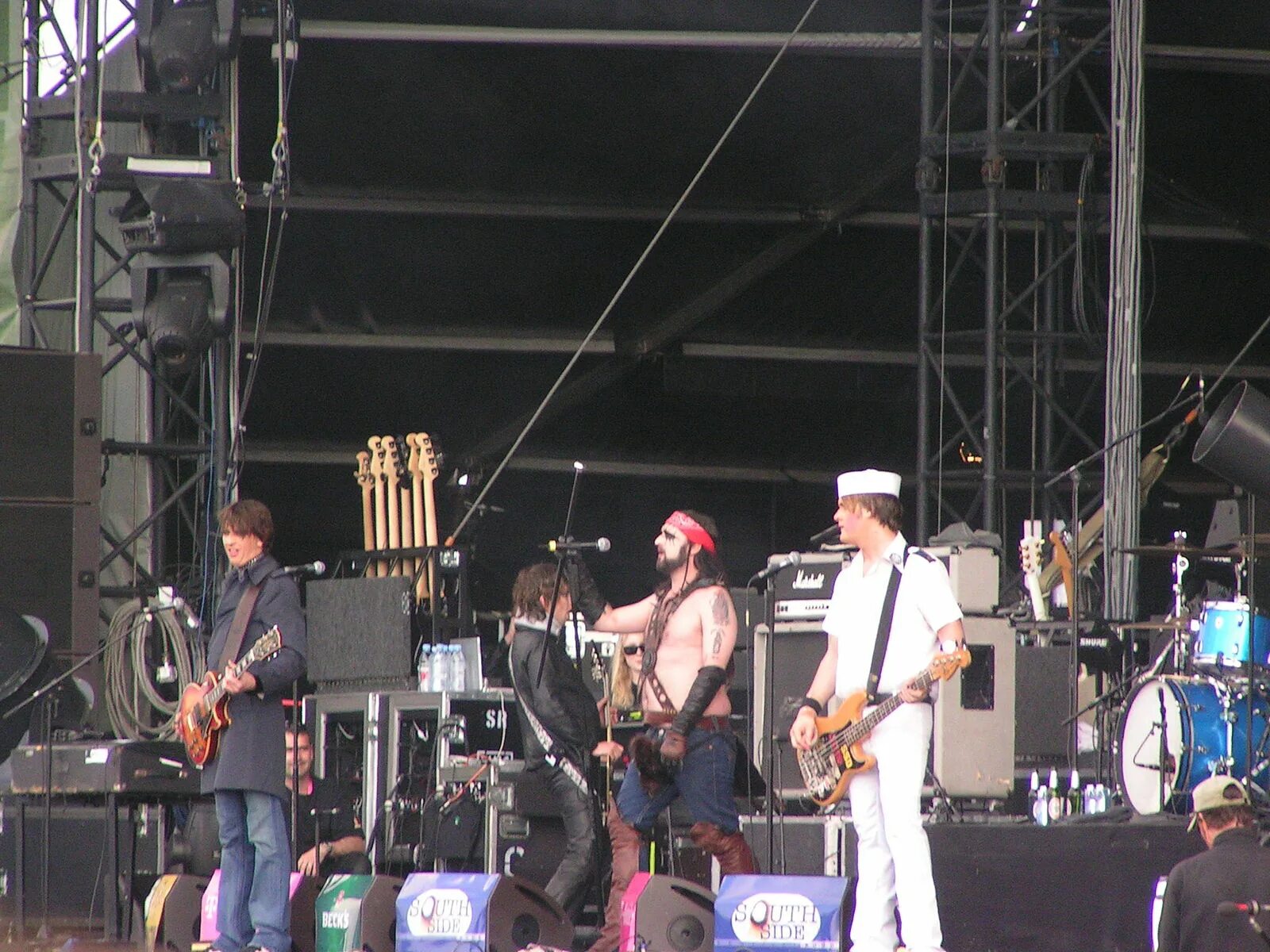 Группа Turbonegro. Turbonegro. Festival (2005). Кольцевая группа