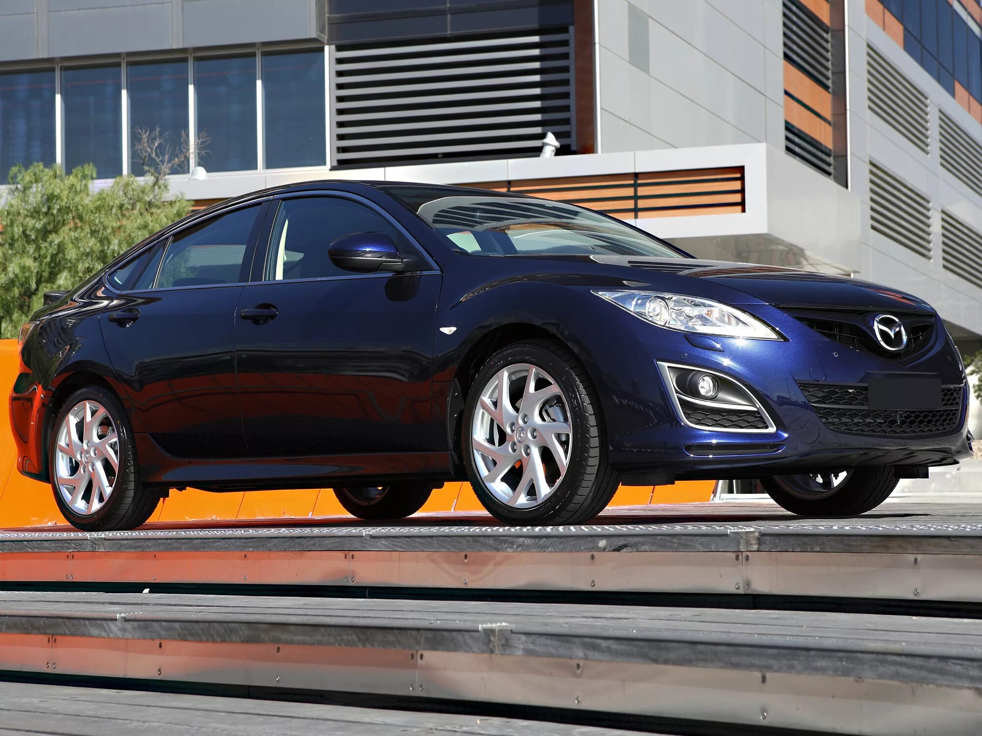 Mazda 6 gg 2005 салон. Mazda 6 gh 2010. Mazda 6 2. Mazda 6 iii (gj). мазда 6 2 белая.