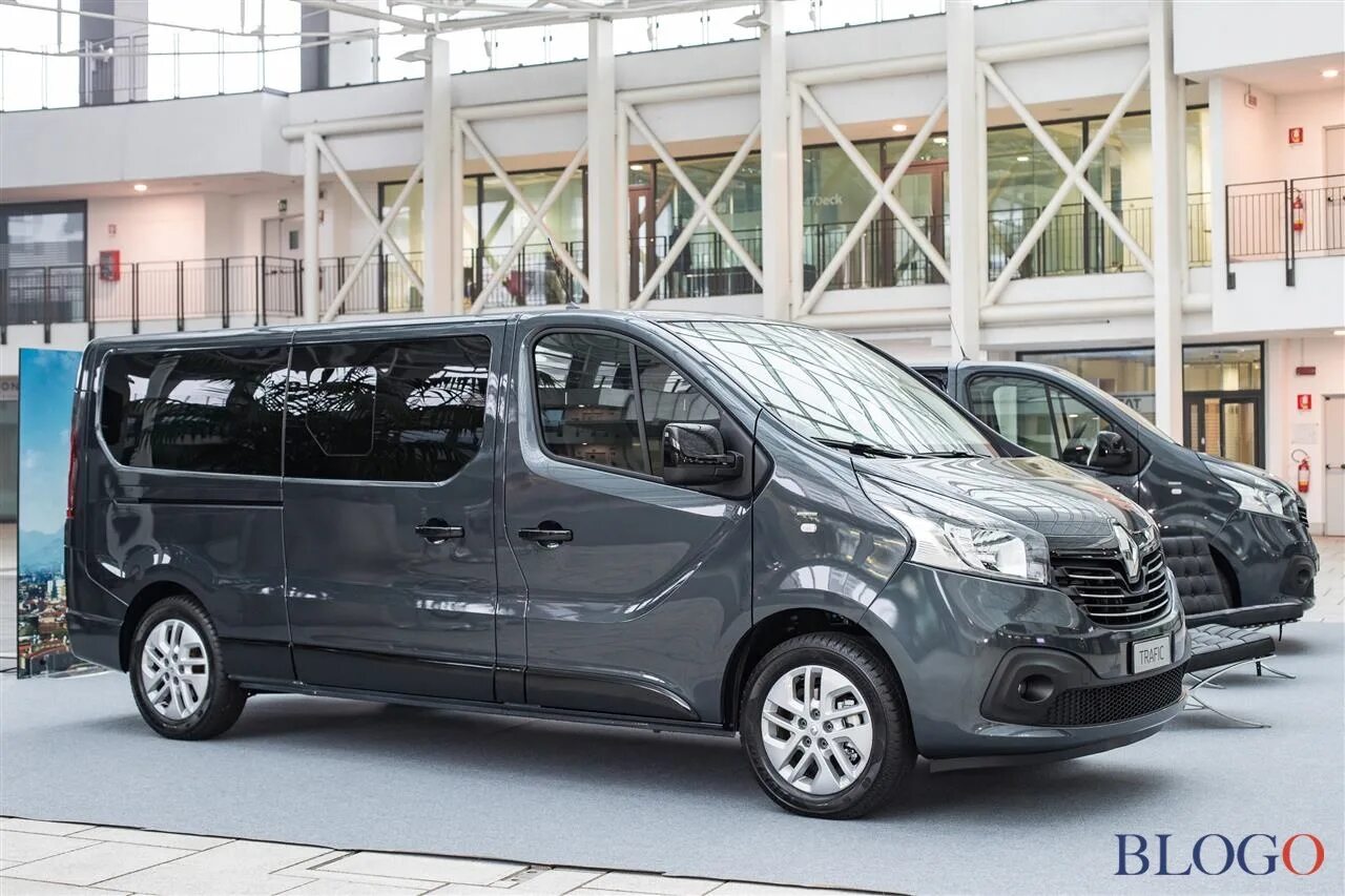 Renault Trafic SPACECLASS 2021. Рено трафик 2018. Keller Gliwice Renault Trafic 2019. Рено трафик 18 года. Трафик 2018