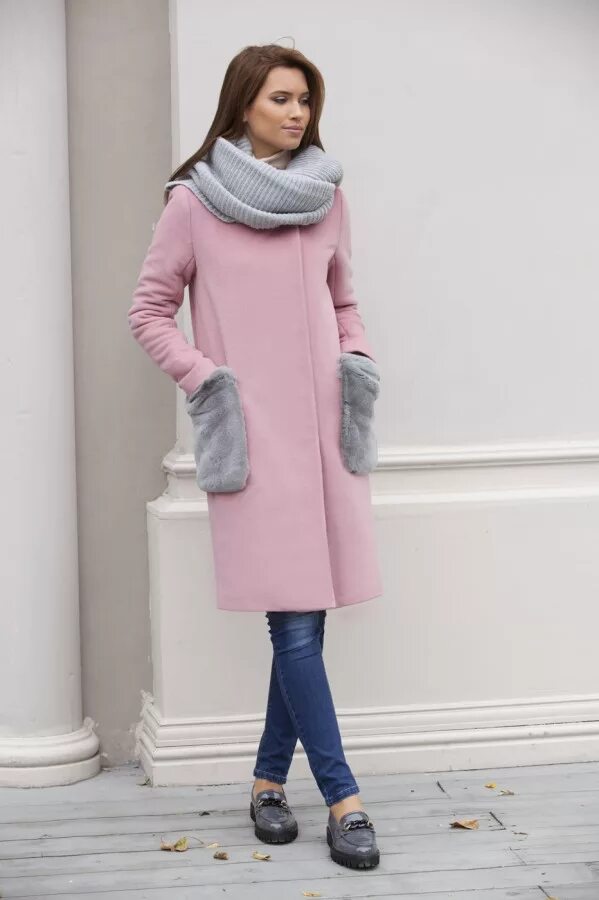 Розовое пальто с мехом. Серое пальто с розовым. Пальто розовое с капюшоном.