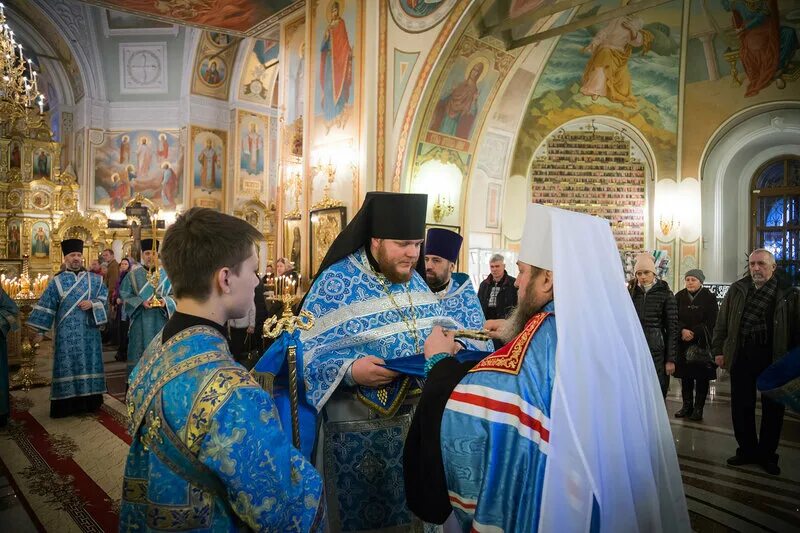 служба в михайловском соборе ижевск