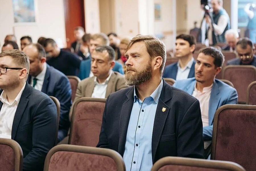 Аэропорты регионов генеральный директор. Холдинг аэропорты регионов. Аэропорты регионов. Ук аэропорт. Аэропорты регионов.