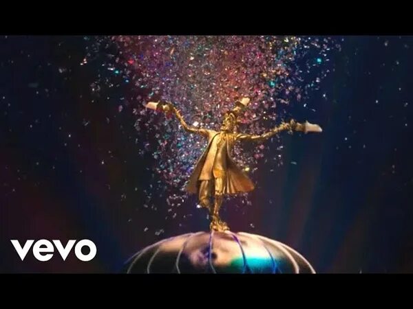 Песня чудовища 2017. Красавица и чудовище 2017 вы наш гость. люмьер красавица и чудовище 2017. красавица и чудовище вы наш гость песня. красавица и чудовище кадры вы наш гость.