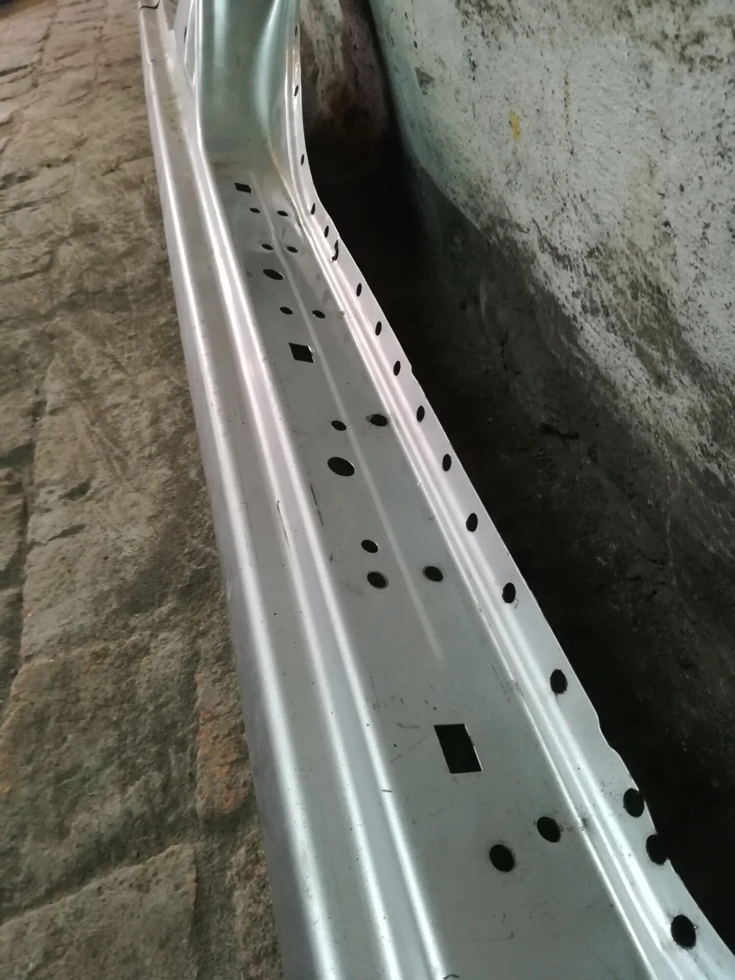 Все пороги отзывы. 2019 silverado running boards oem. Все пороги отзывы. Резиновый высокий порог. Все пороги отзывы.