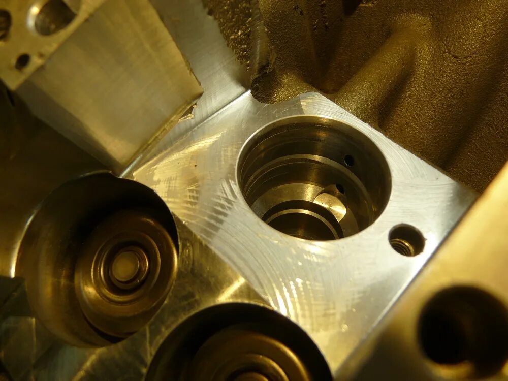 гильза 1. форсунка гбц фольксваген. запрессовываем ось ступицы камаз. фреза для расточки блока цилиндров под гильзы. 9 tdi.