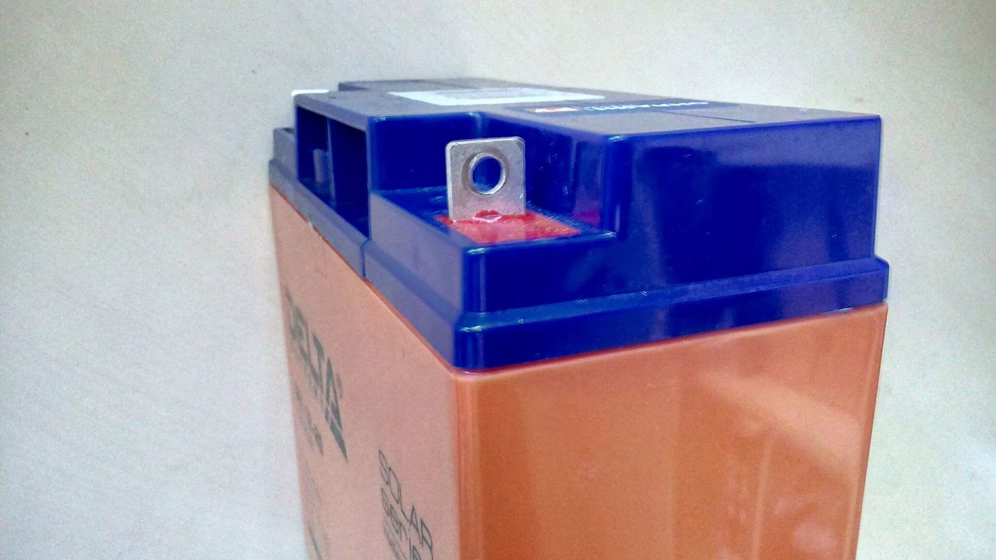 Акб delta 12 55. Delta 26 12v. Подключение батареи delta gel 12-200. Дельта акб 20ач. Delta gel 20.