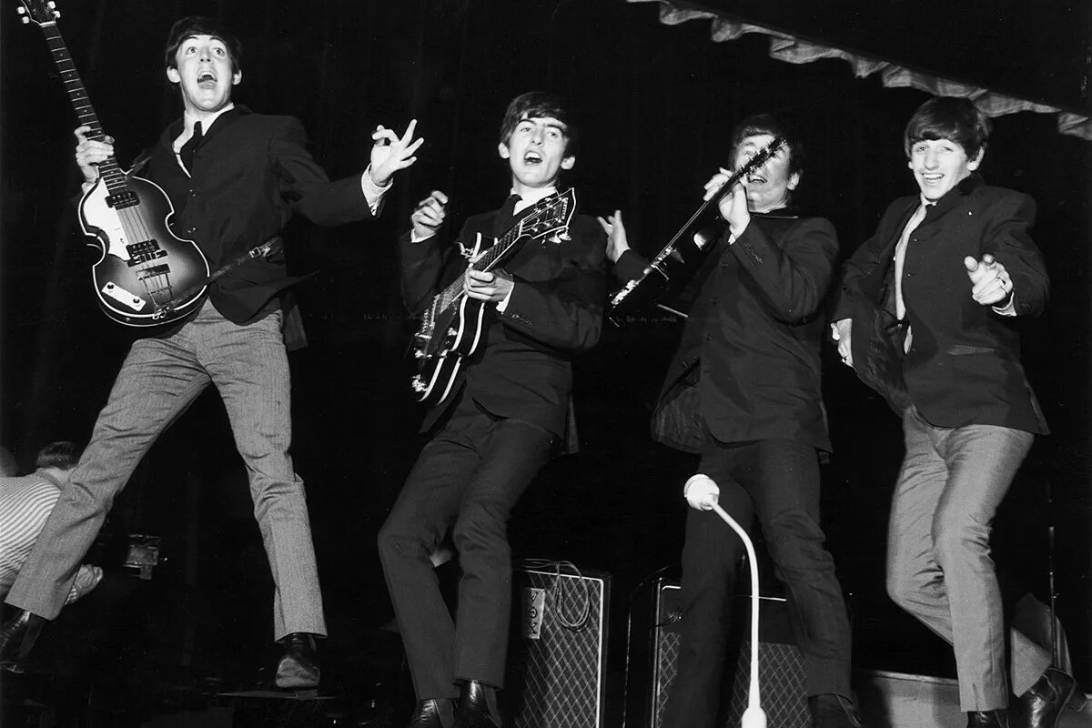 Группы 60 80. Группа the Beatles 60х. Квартет Битлз. Битлз в 70-х. Битлз в 60-х.