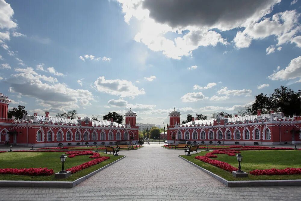 Петровский путевой дворец сайт