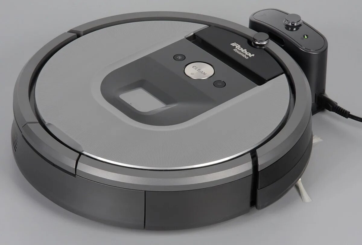 Робот-пылесос IROBOT Roomba 960. Робот пылесос Румба 960. Пылесос Айробот Румба. Робот пылесос Айробот Румба. Робот пылесос гудит