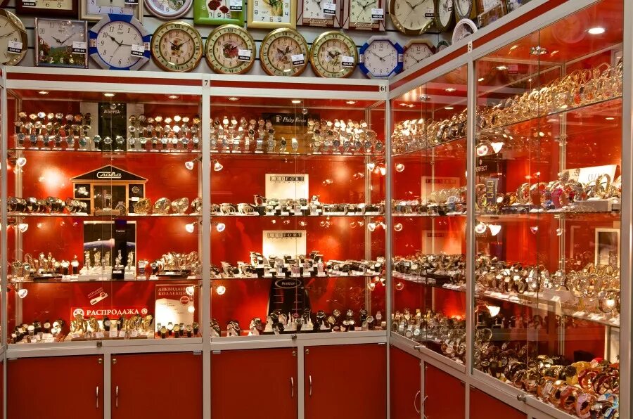 империал псков магазины. серёжки с бриллиантами московского ювелирного завода. золотые ювелирные украшения. 8 марта подарки ювелирка. ювелир псков каталог.