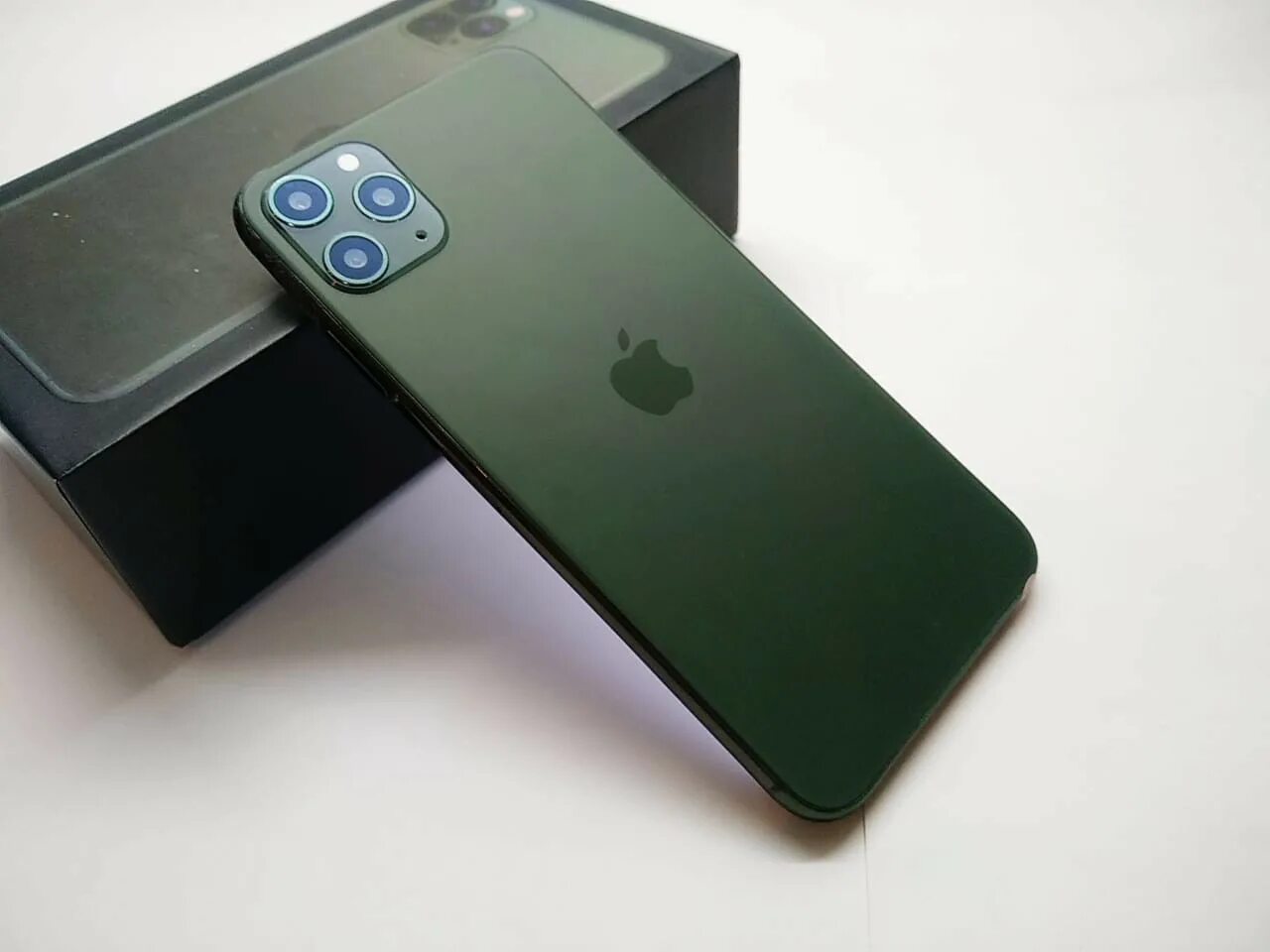 Купить айфон оригинал новый 13 128. Iphone 11 Pro 128gb. Apple iphone 11 128 ГБ зеленый. Apple iphone 11 Pro Max 128gb. Iphone 11 Pro зеленый.