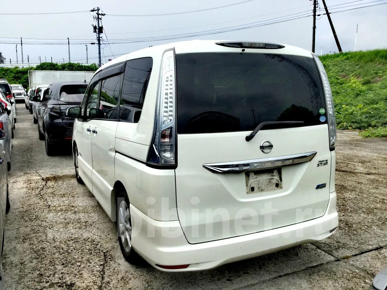 Nissan Serena hfc26. Ниссан Серена легковая. Nissan Serena 23 sr20. Крышка номера Ниссан Серена HFC 27. Купить ниссан бу в красноярске