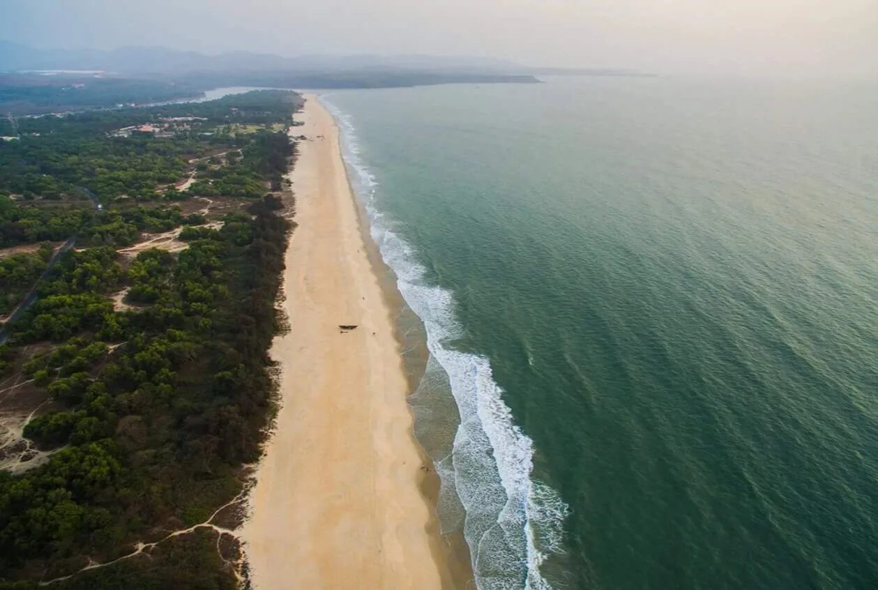 Как добраться до гоа. Пляж мобор гоа. mobor beach южный гоа. мобор бич гоа пляж. индия северный гоа.