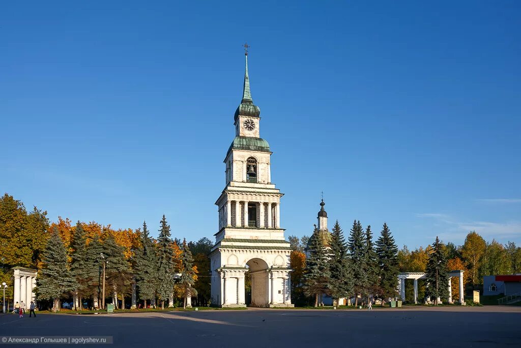 Фото г слободской. Колокольня преображенского собора слободской. колокольня спасо-преображенского собора слободской. колокольня спасо преображенской церкви слободской. соборная площадь слободской.