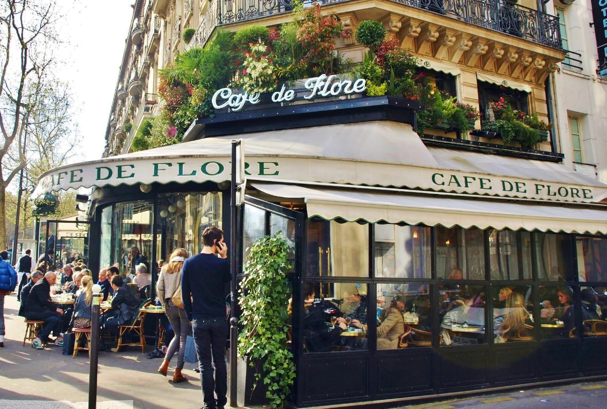 Кафе de Flore Париж. Кафе де Флор Париж фото. Кафе де Флор кафе в Париже. Cafe de Paris в Париже. Кафе де париж