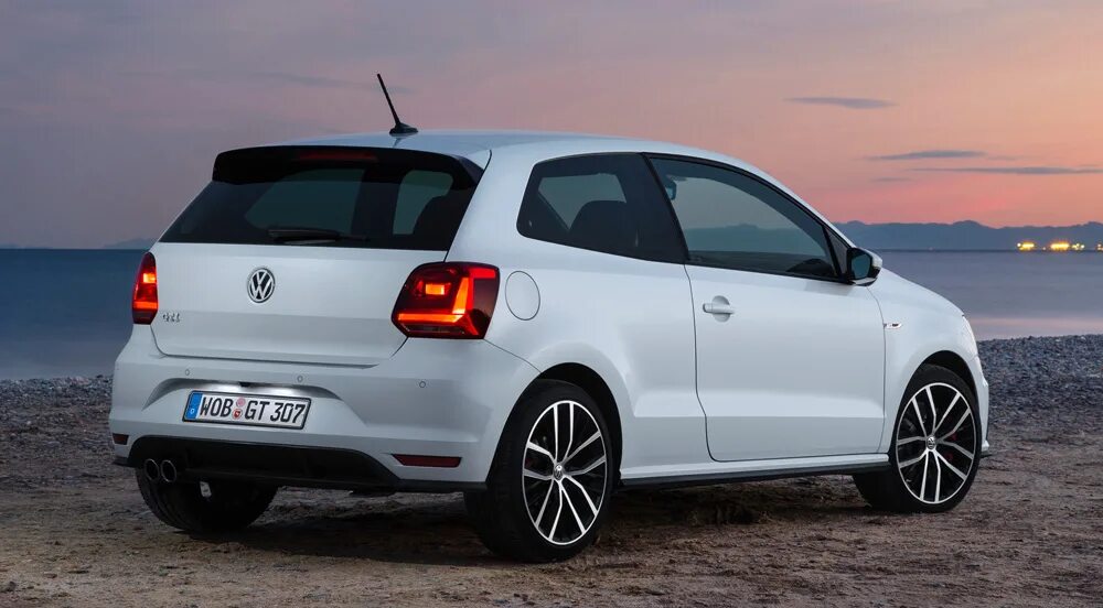 Polo 5 GTI. Volkswagen Polo GTI. VW Polo GTI 2016. Volkswagen Polo GTI хэтчбек. Дверь поло хэтчбек