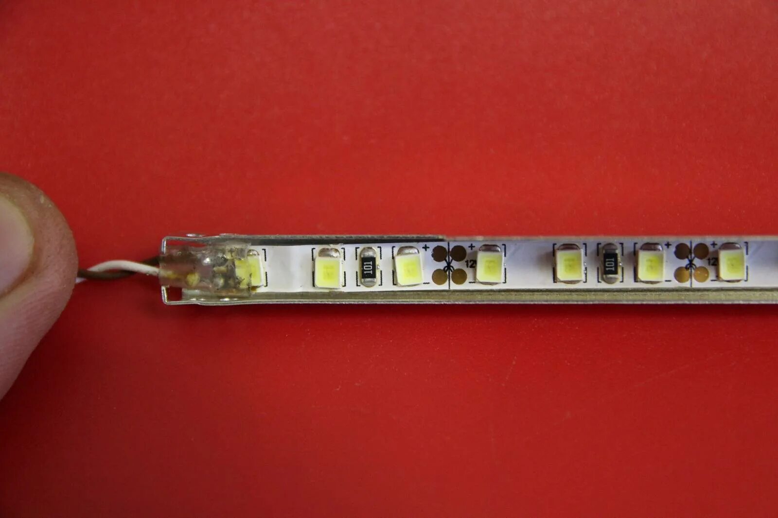 Светодиодная лента 3мм для LCD мониторов. Led подсветка для мониторов 15-24" (набор из 2 led полос + инвертер). Светодиодная подсветка lm185wh2. 3в светодиод SMD перегоревший. Как поменять диод