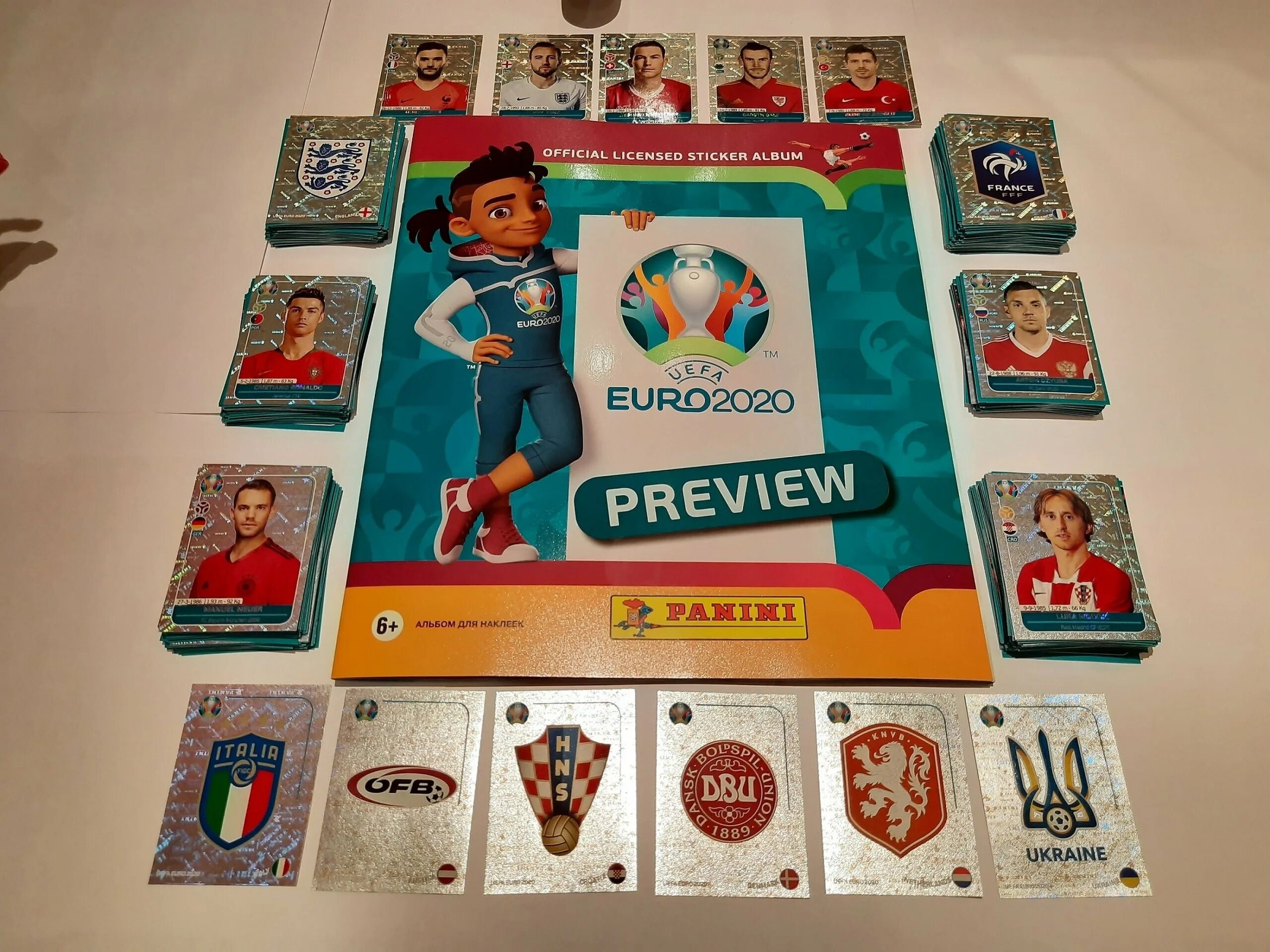 Альбом для наклеек panini euro 2024. Панини наклейки евро 2020 preview. Наклейки panini euro 2020. Блистер euro 2020 карточки panini. Панини наклейки футбол 2021.
