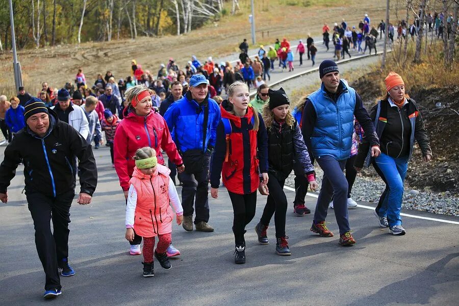 Кам 24 сегодня. Камчатка люди. Петропавловск люди. Как одеваются люди на Камчатке. Жители Камчатки здоровье.