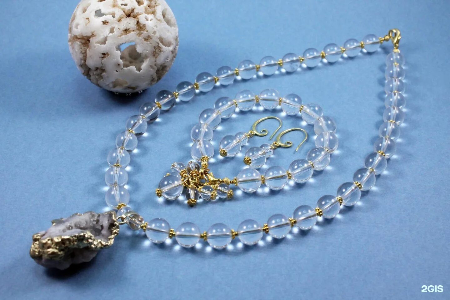 браслеты из камней. красивые недорогие камни. шарм бедс бусины интернет магазин. браслет пандора star wars. серьги с амазонитом.