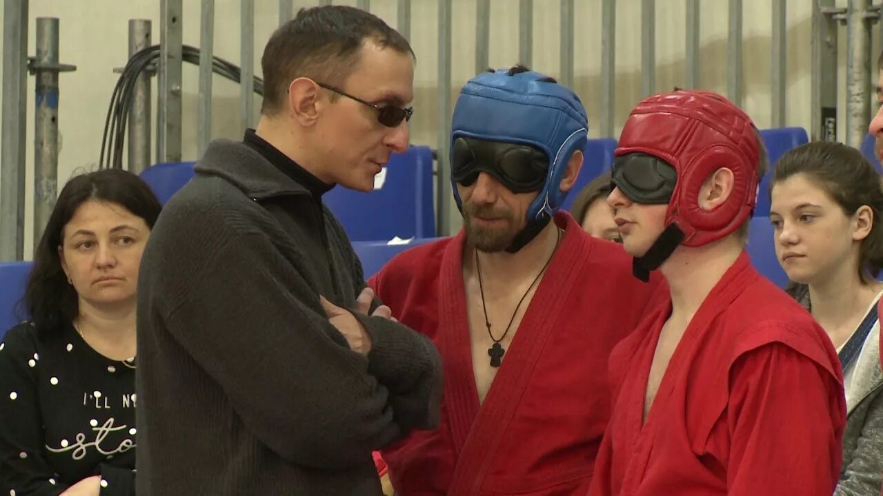 Самбо спорт слепых. Самбо борьба. Самбо фонд. Андрей демидов самбо. Незрячие самбисты.