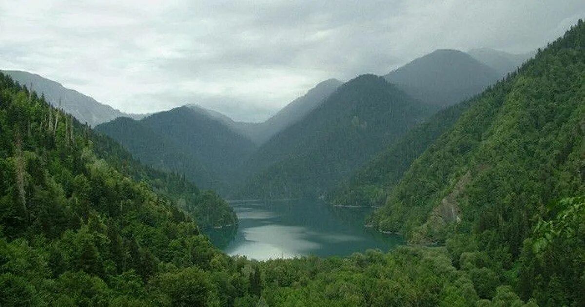 Горная часть европейского юга. Европейский Юг России природа. Озеро Рица смотровая площадка птичий клюв. Юг России Сочи природа. Юг России фото.