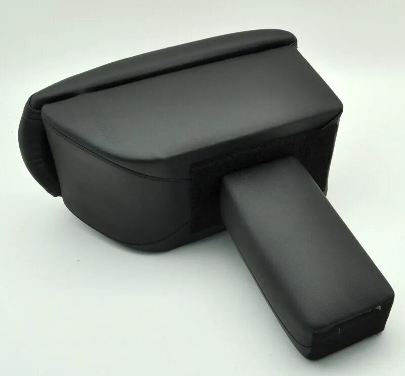 подлокотник дастер.