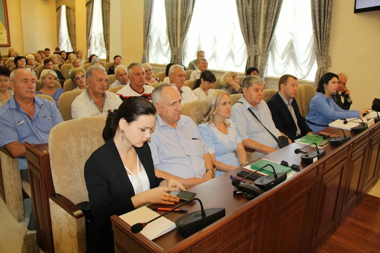 Сайты г волгодонск. Городская Дума Волгодонск. Помощники депутатов Волгодонск. Депутаты г.Волгодонска. Депутаты гор. Думы Волгодонск.