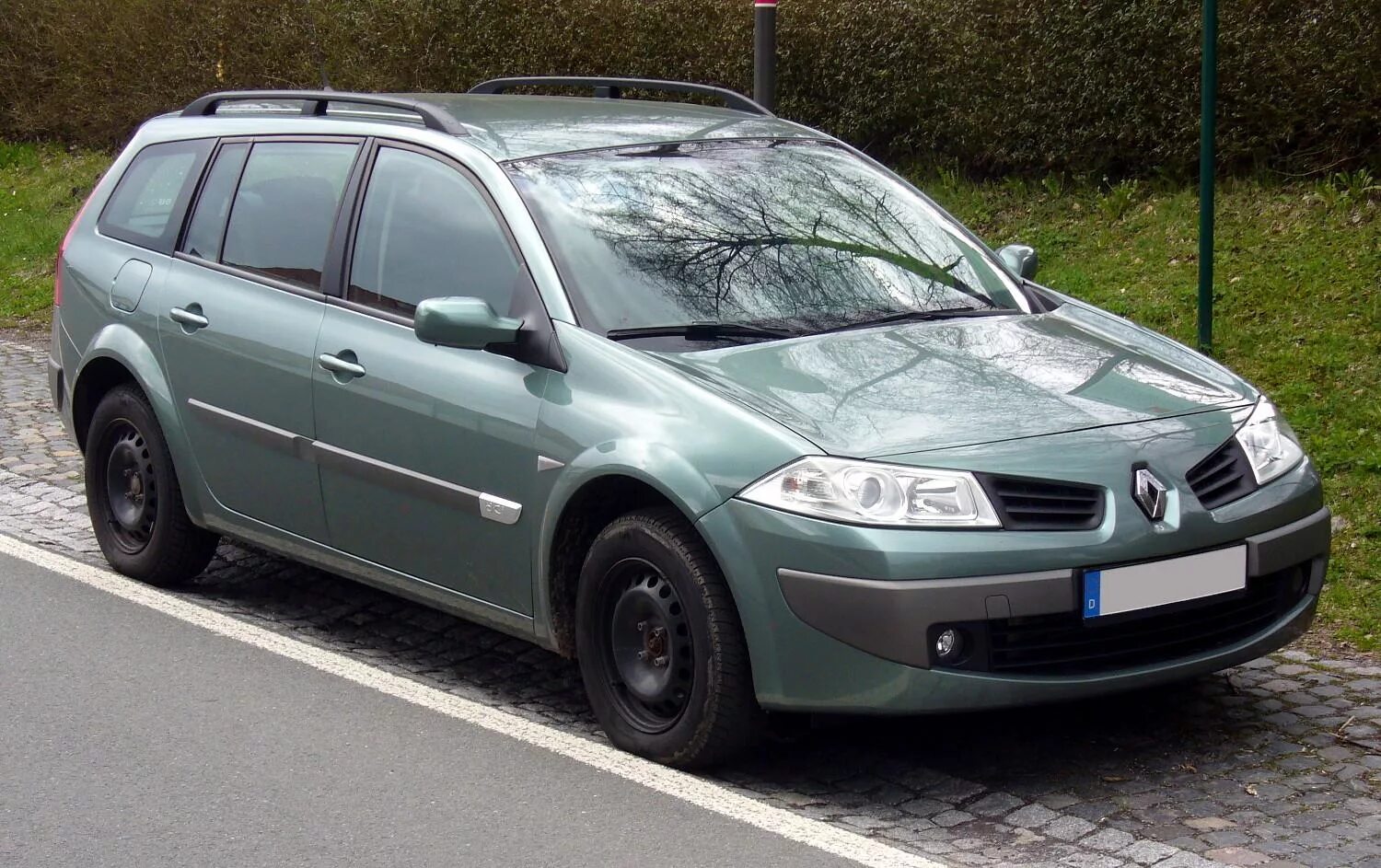 Renault Megane 2 Grandtour. Рено Меган 2 универсал. Рено Меган 2 2005 универсал. Рено Меган 2 универсал 1.6 бензин.