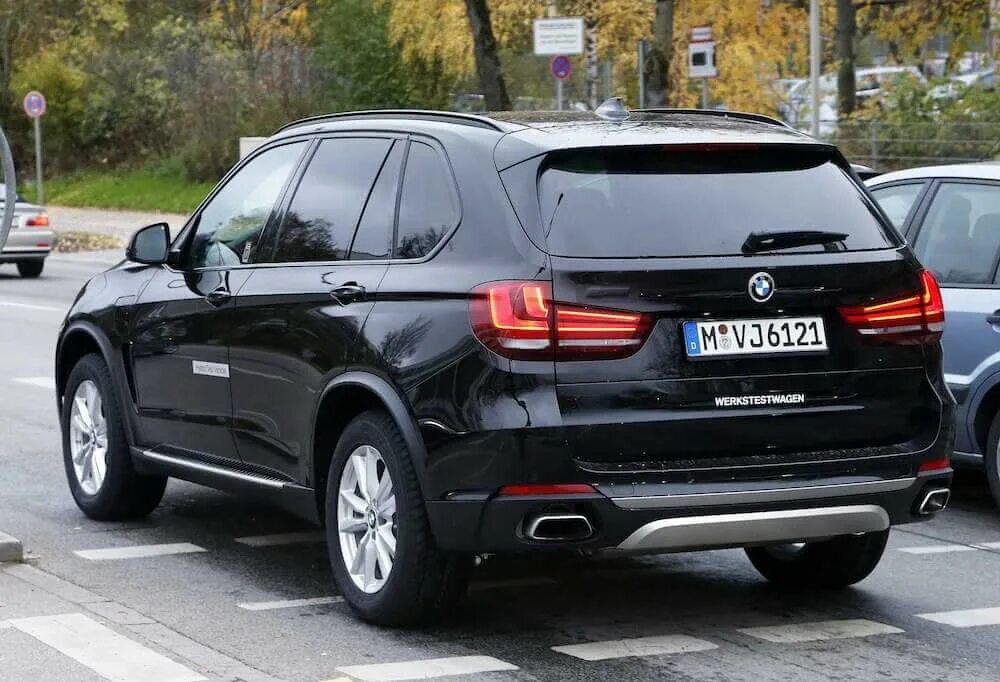 BMW x5 2015. БМВ х5 2015г. BMW x5 Hybrid. BMW x5 2015 черный. Бмв х5 гибрид