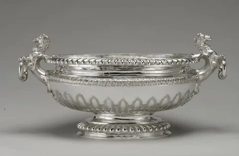 Wine cistern, Lewis Mettayer (British, active 1700–died 1740), Silver, Brit...