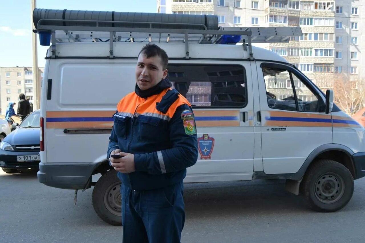 Сервис оперативная помощь. Полиция ковров. оперативная помощь. фото диспетчера мчс.