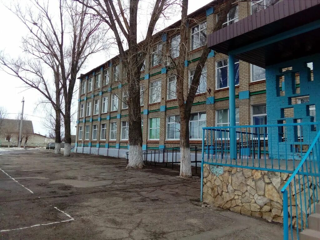 Сош 3 никонова. 4 школа маркс учителя. Маркс саратов школа. 3 школа маркс. Маркс школа 6.