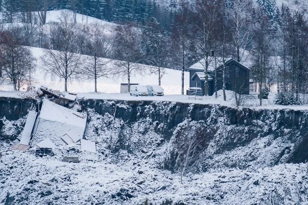 Землетрясение в осло. Землетрясение в Осло 1904. Оползень в Норвегии. Землетрясение в Осло 2005.