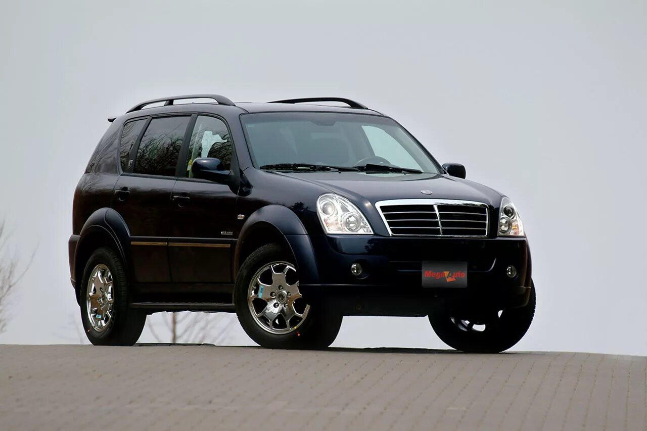 Саньенг рекстон поколение. SSANGYONG Rexton 2. SSANGYONG Rexton 2012. SSANGYONG Rexton 4. Рекстон 2 2012.