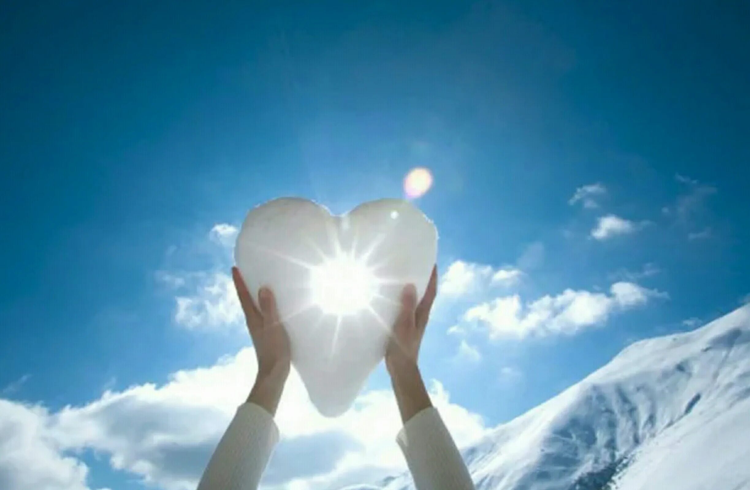 Познай сердце. Чистое сердце. Духовное сердце. Мир в сердце. Любовь к жизни.