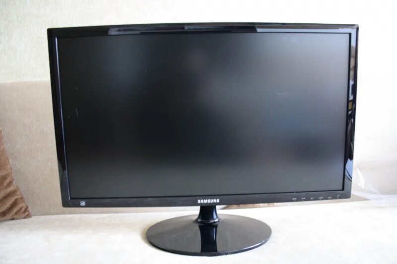 Монитор Samsung ls24d300. Монитор самсунг 24 s24d300h. Монитор Samsung s24d300h, 24", Black. Монитор Samsung sd300 24 дюйма. Экран самсунг s24