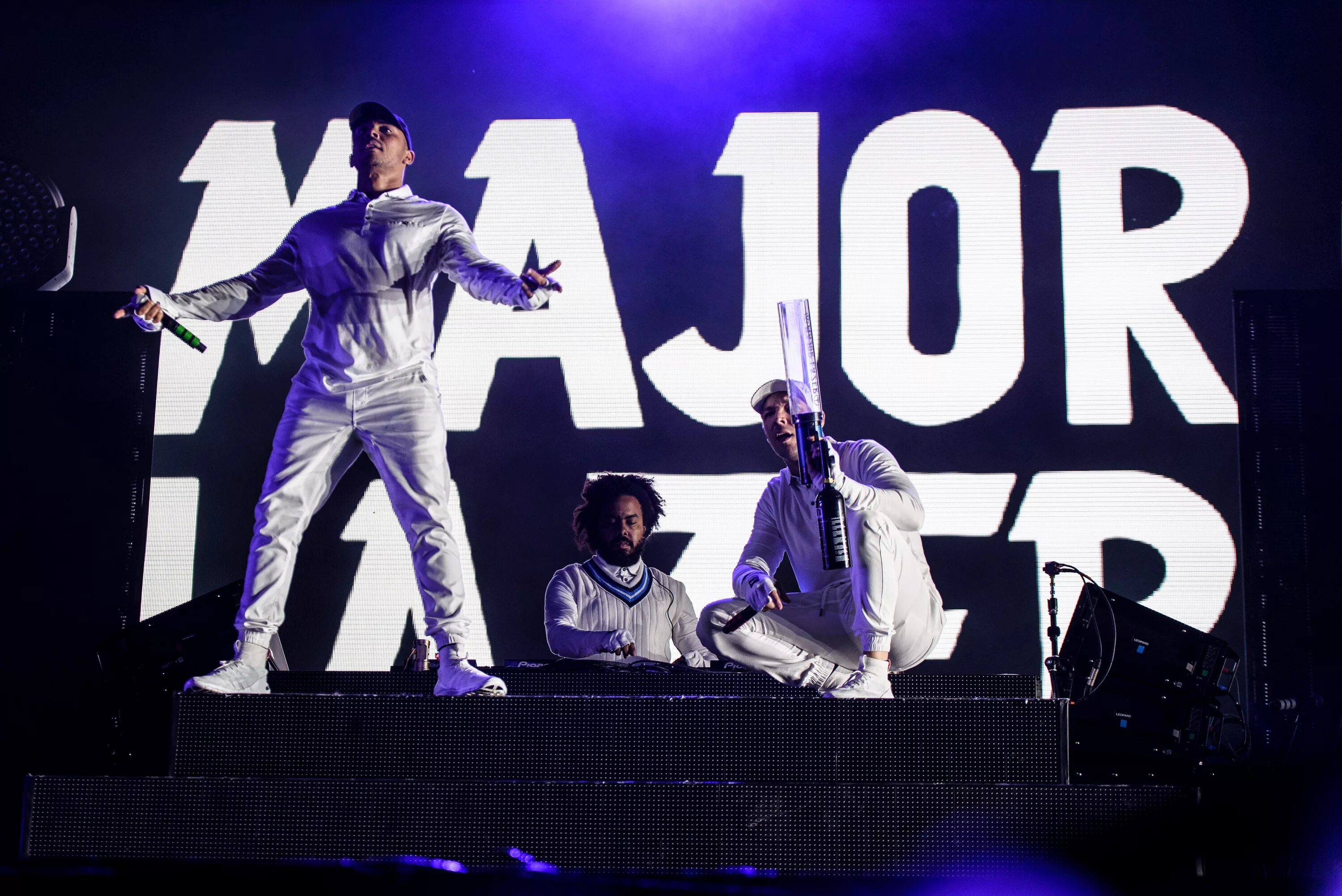Major mo. Mø). Major lazer essentials. Mo & dj snake. Major lazer & dj snake - lean on (feat.