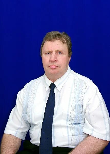 Сторож камышин. Сторож камышин. Сторож охранник. Самаркандначнойохраникстораж. Начальник роспотребнадзора буинск.